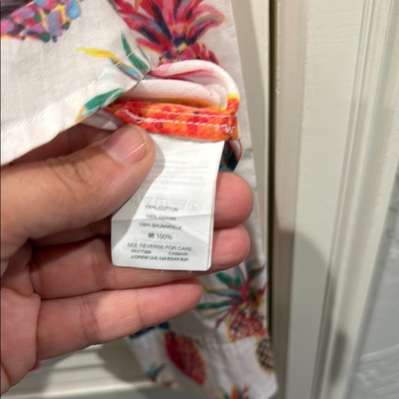 J Crew 100% cotton 3/4 pineapple button down - Picture 4 of 4